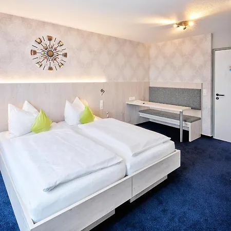 Ξενοδοχείο Restaurant Kerzenstueble 3*