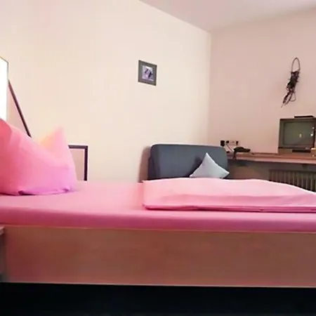 Szálloda Restaurant Kerzenstueble Gärtringen